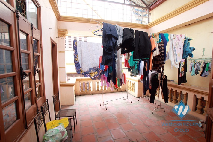 Unfurnished house for rent in Dang Thai Mai Street, Tay Ho, Ha Noi 